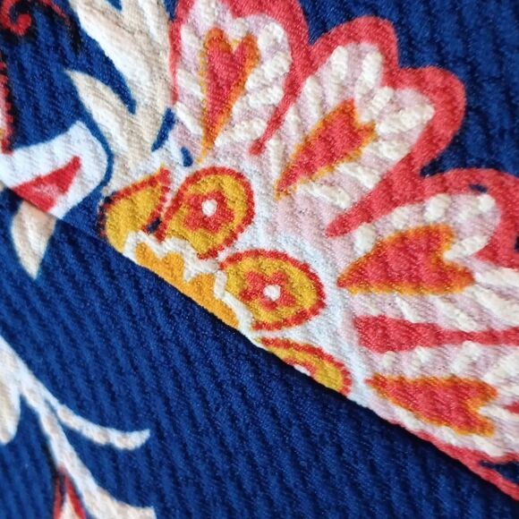 En Focus Studio Floral Textured Dress - Picture 8 of 8